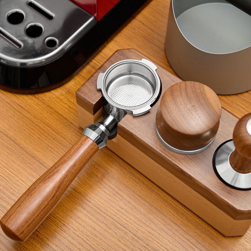 Portafilter 51mm Bez Dna, Kosz – Delonghi Espresso Dedica 685 recenzja i cena