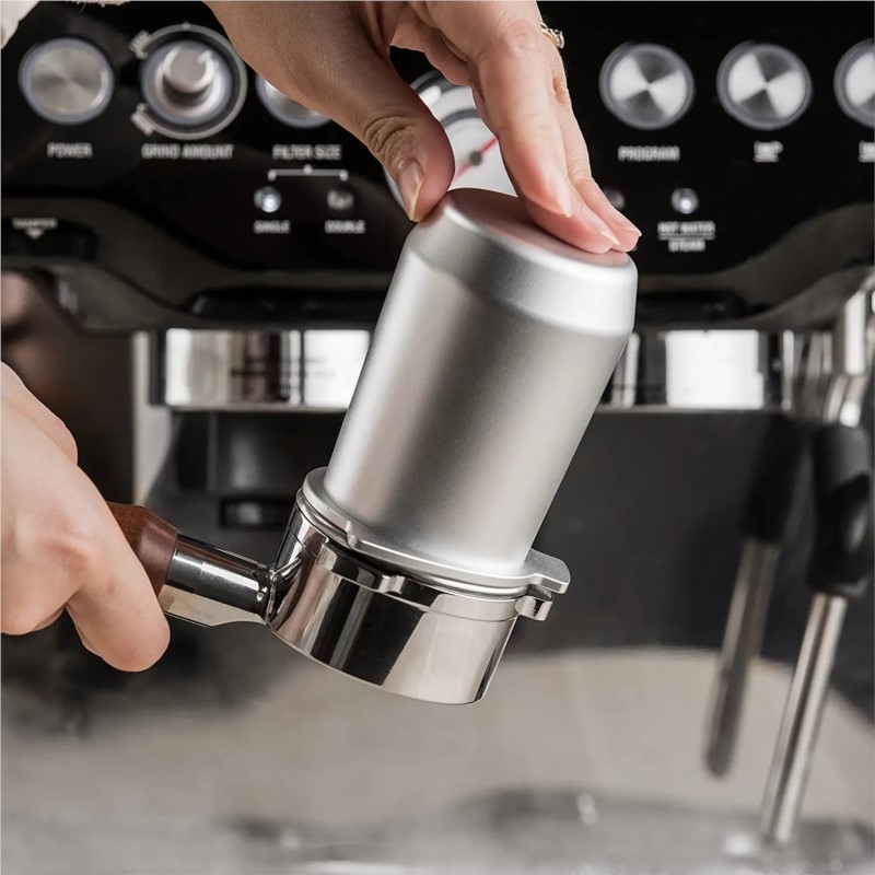 Aluminiowy kubek dozujący espr – Breville Espresso Barista Express recenzja i cena